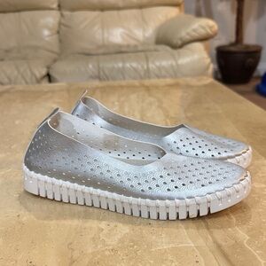 Ilse Jacobsen Silver Perforated Slip-On Flats